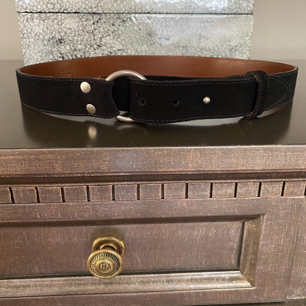 Women’s Black suede Belt.  Medium.